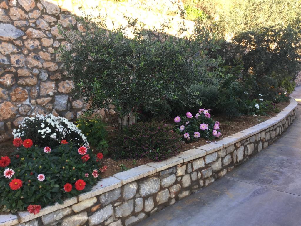 Appartement Petra Thea à Kalamata Extérieur photo